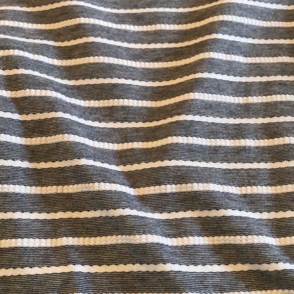 Bundle of 3 women’s tops sz large - Picture 4 of 8